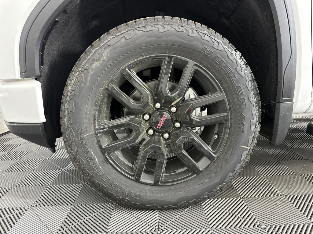 new 2025 GMC Sierra 1500 car, priced at $61,284