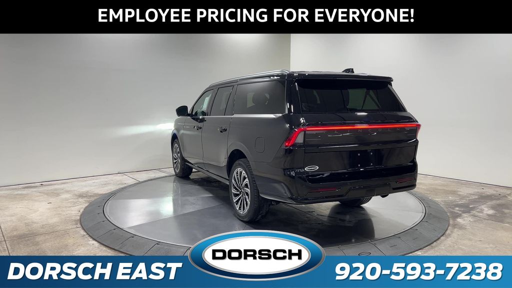 new 2025 Lincoln Navigator car, priced at $121,730