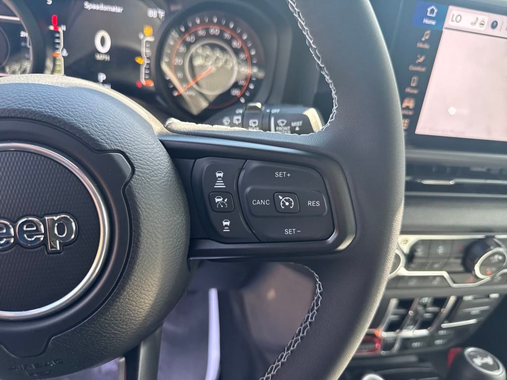 new 2025 Jeep Wrangler car, priced at $49,327