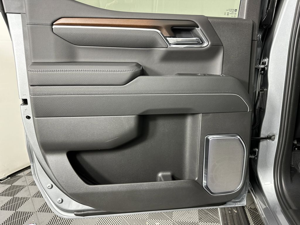 new 2025 GMC Sierra 1500 car, priced at $68,494