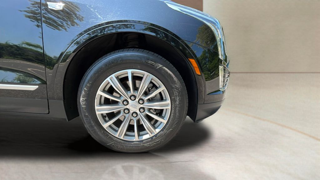 used 2017 Cadillac XT5 car, priced at $17,250
