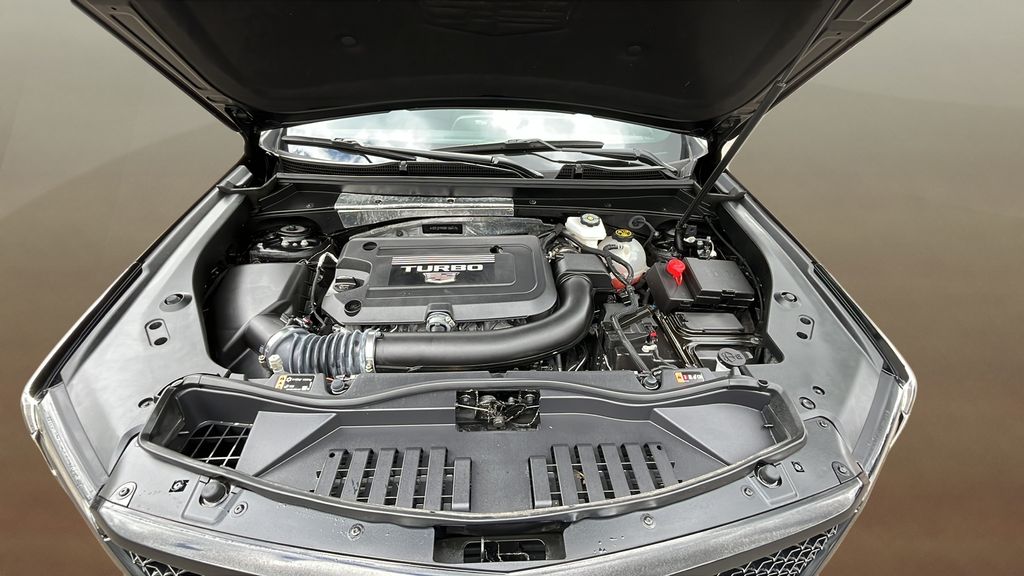 used 2024 Cadillac XT4 car, priced at $43,000