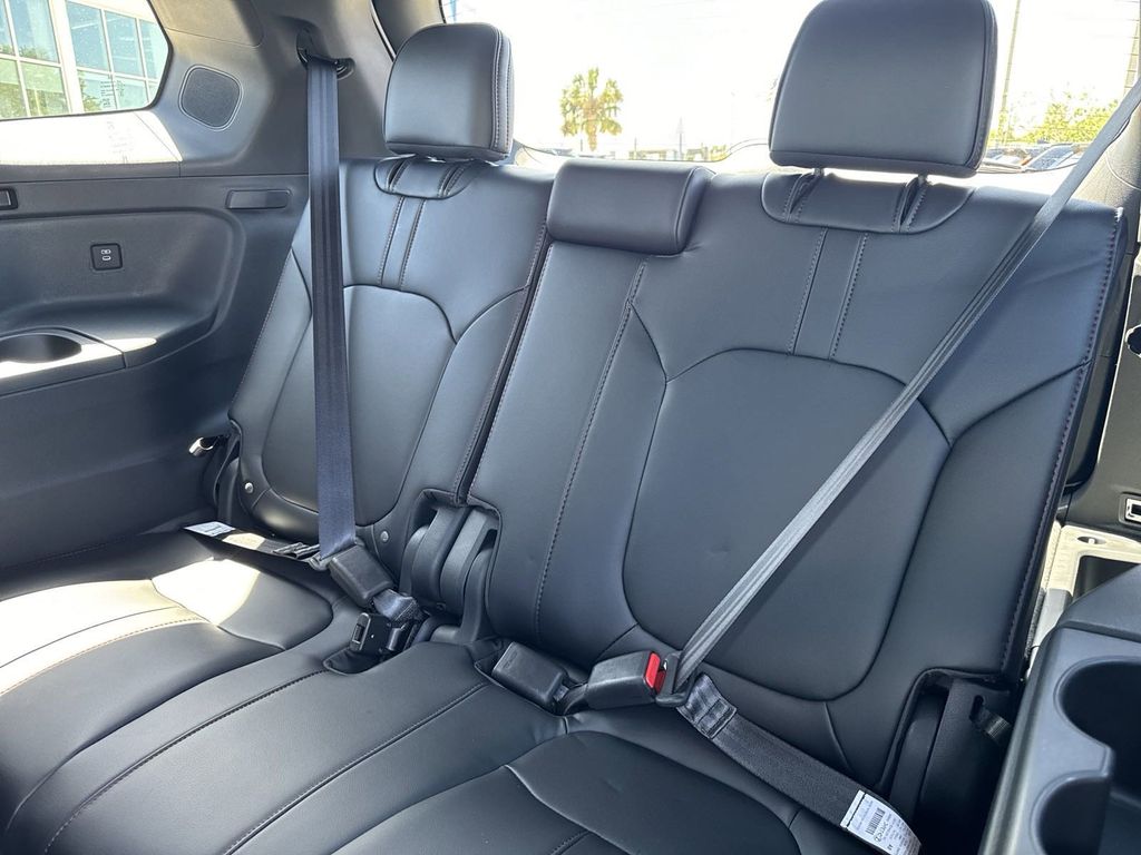 new 2025 Honda Pilot car, priced at $54,269