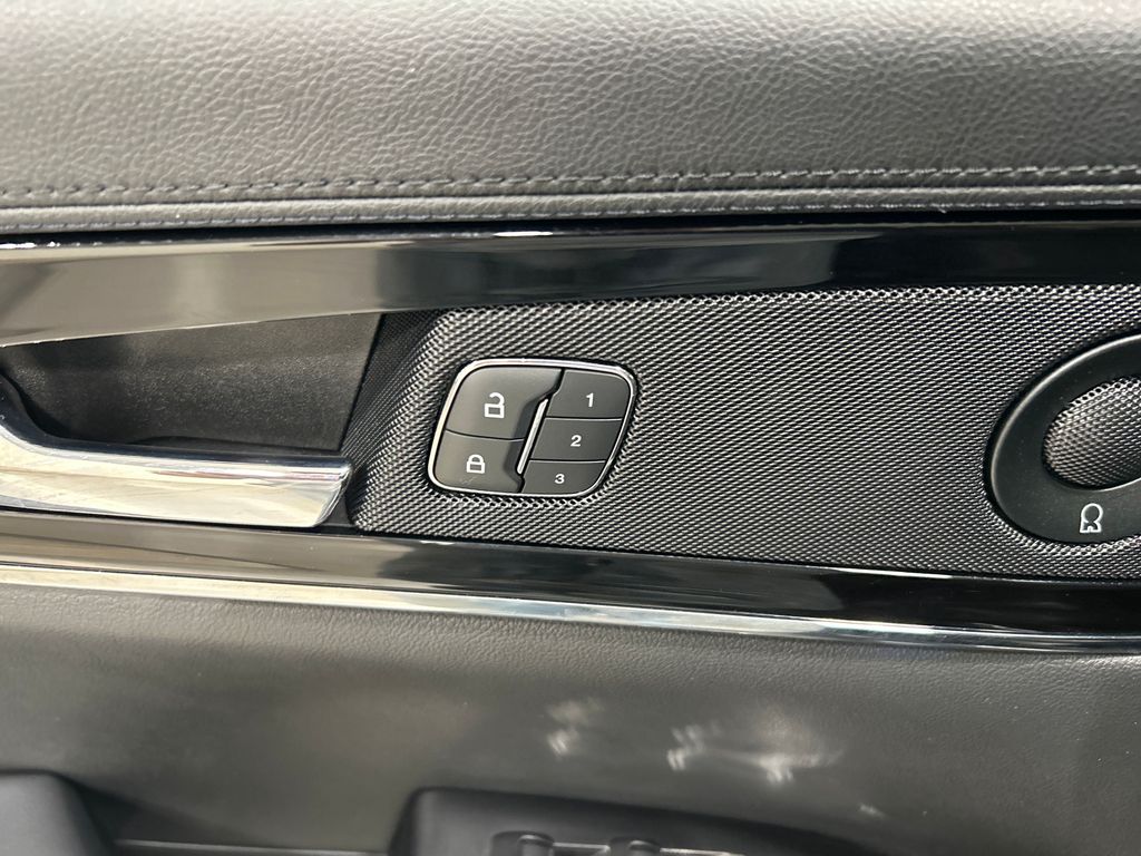 used 2022 Lincoln Nautilus car, priced at $38,789