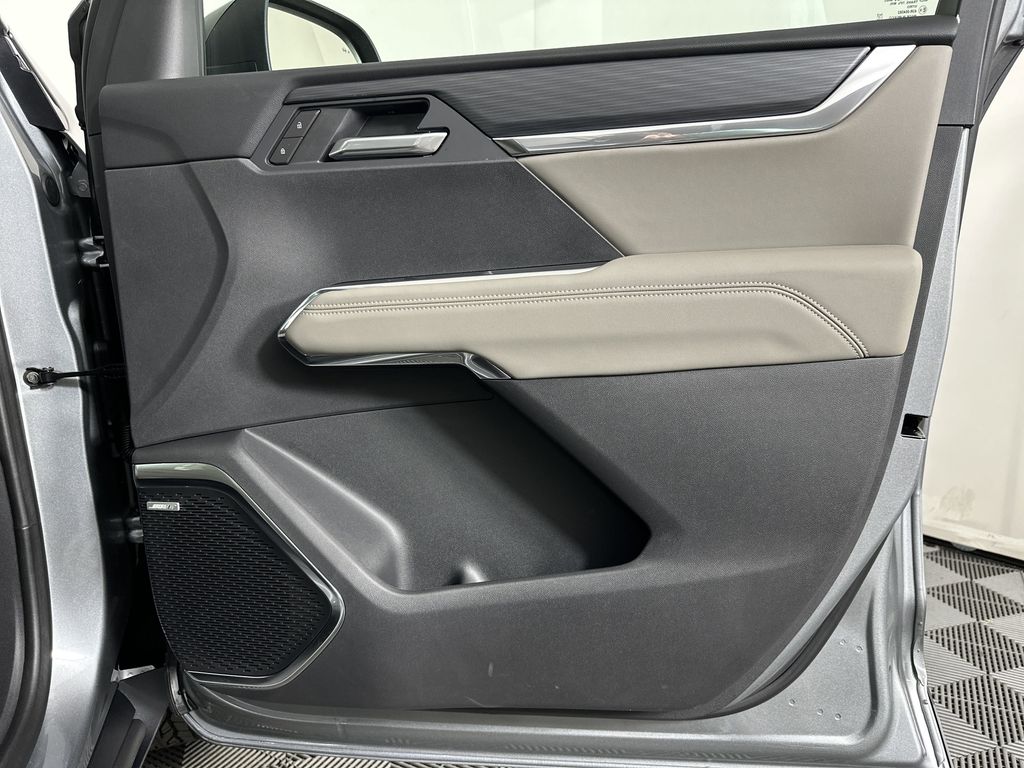 new 2025 GMC Acadia car, priced at $45,824