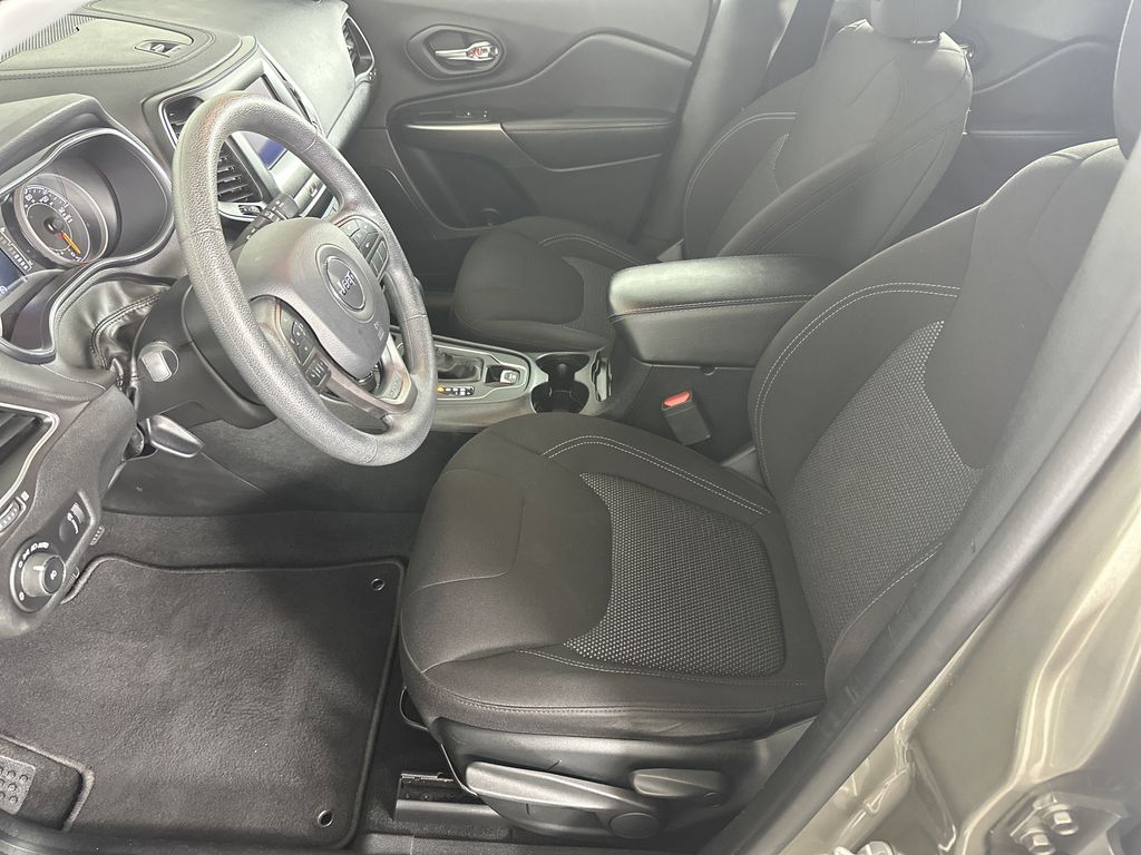 used 2019 Jeep Cherokee car, priced at $15,579