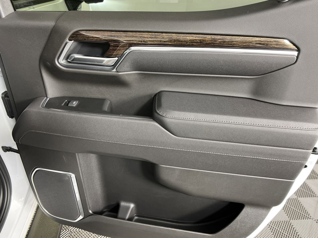 new 2025 GMC Sierra 1500 car, priced at $61,430