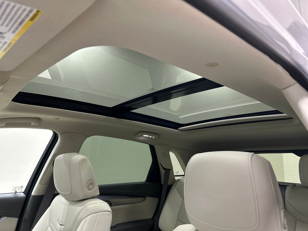 used 2020 Cadillac XT5 car, priced at $29,969