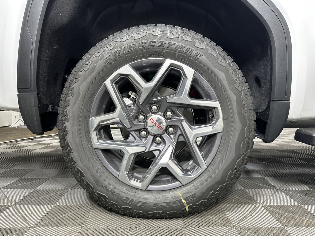 new 2025 GMC Sierra 1500 car, priced at $57,624