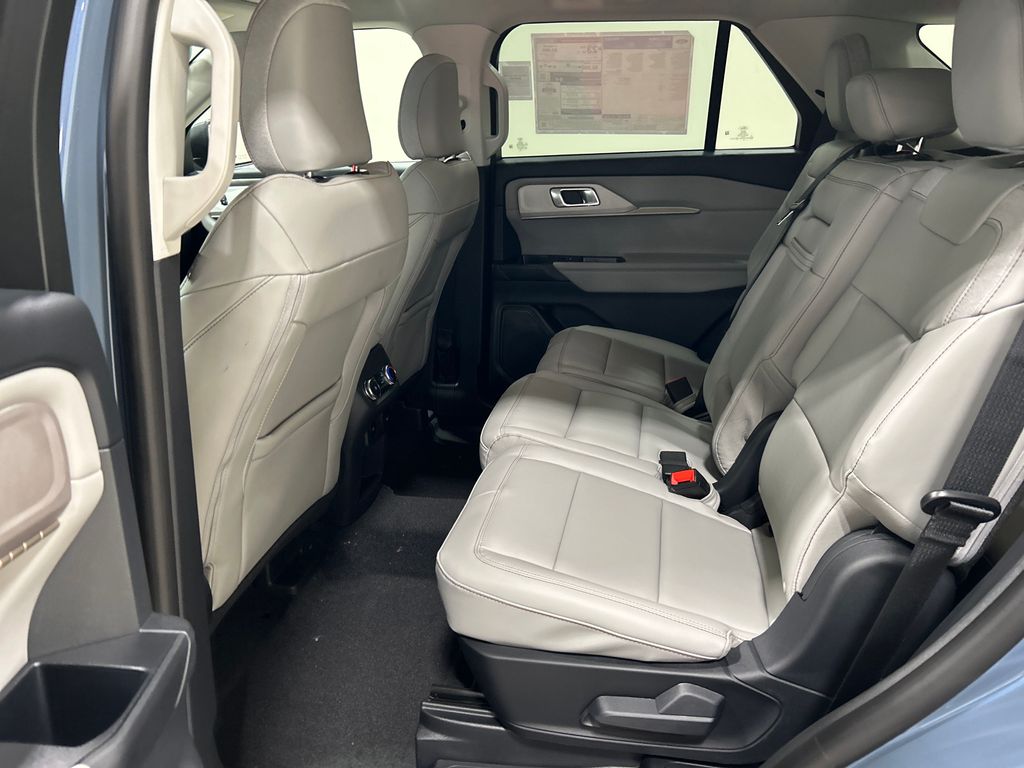 new 2025 Ford Explorer car, priced at $46,275