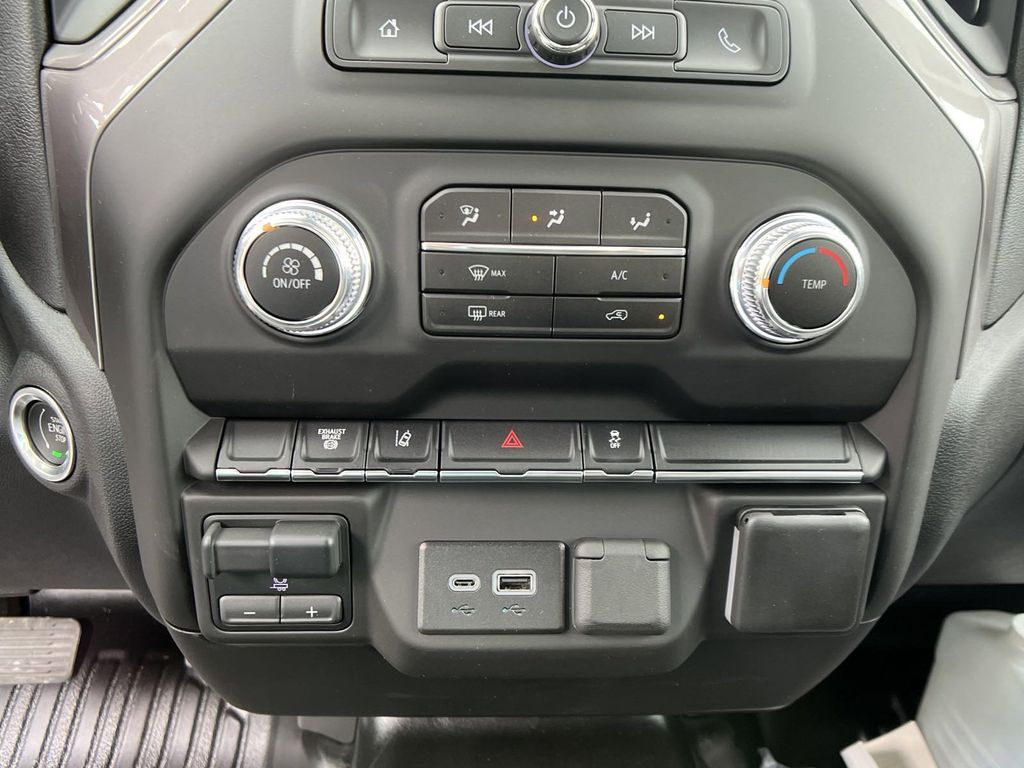new 2024 GMC Sierra 3500HD car, priced at $56,218