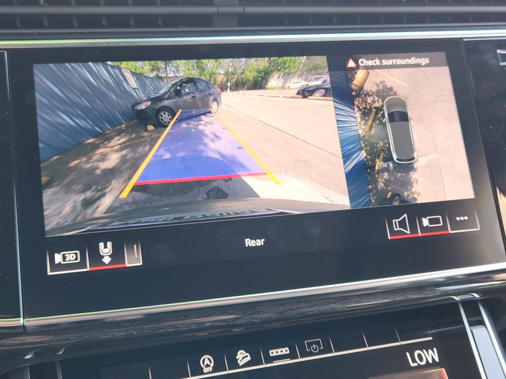 new 2025 Audi Q7 car, priced at $77,840