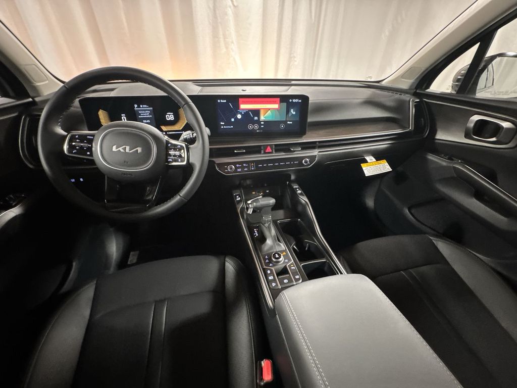 new 2025 Kia Sorento car, priced at $42,074