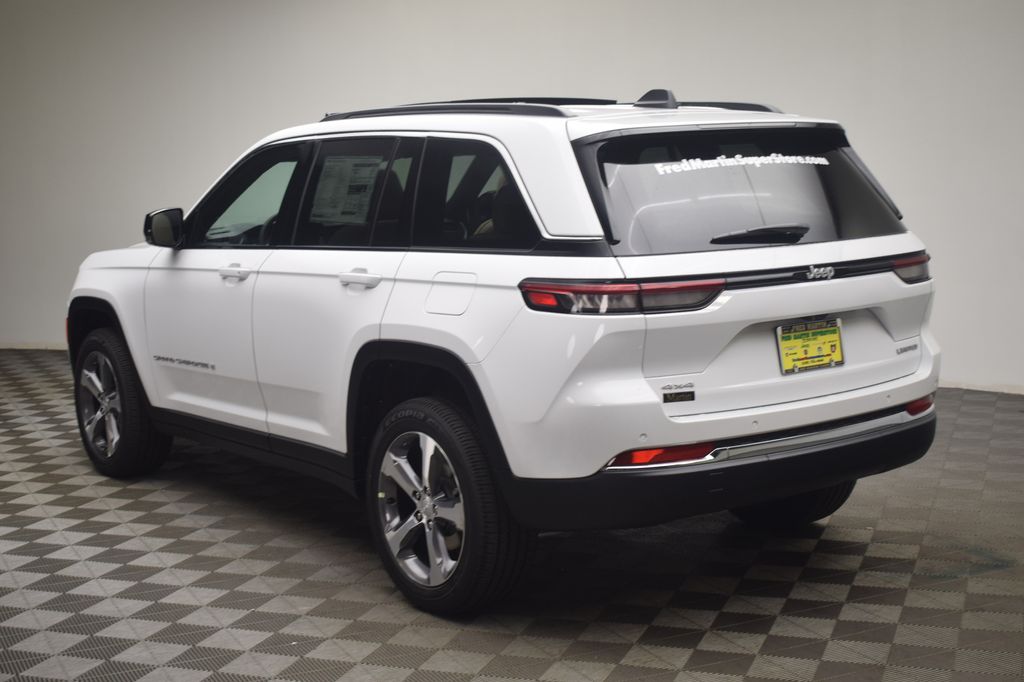 new 2025 Jeep Grand Cherokee car, priced at $49,254