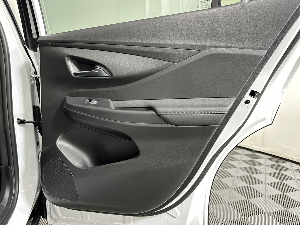 new 2025 Buick Envista car, priced at $29,075