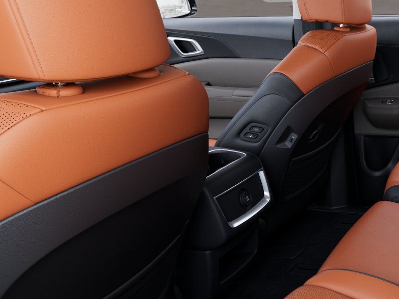 new 2025 Kia Carnival car, priced at $38,043