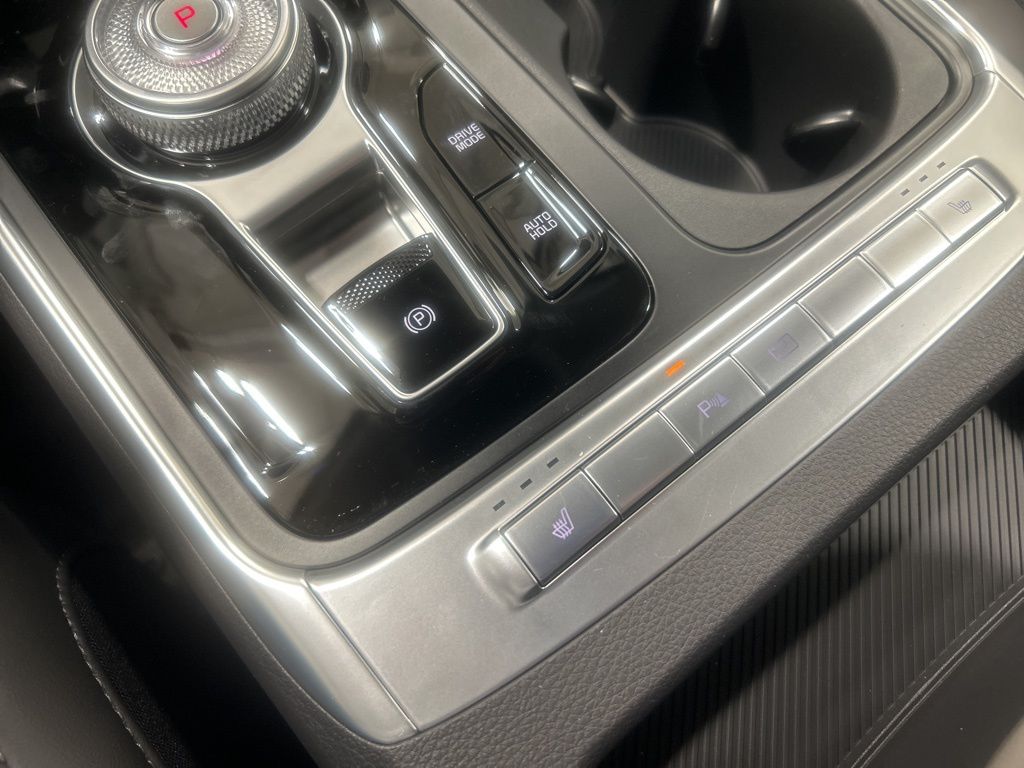 new 2026 Kia Carnival Hybrid car, priced at $45,385