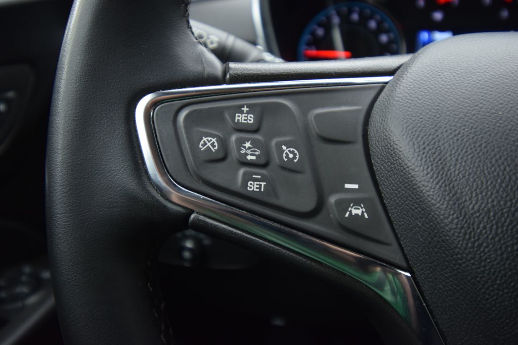 used 2024 Chevrolet Equinox car, priced at $21,600