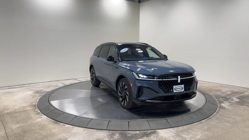 new 2025 Lincoln Nautilus car, priced at $66,245