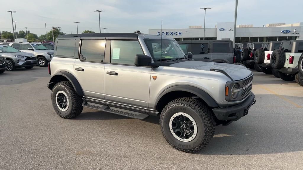 new 2024 Ford Bronco car, priced at $59,770