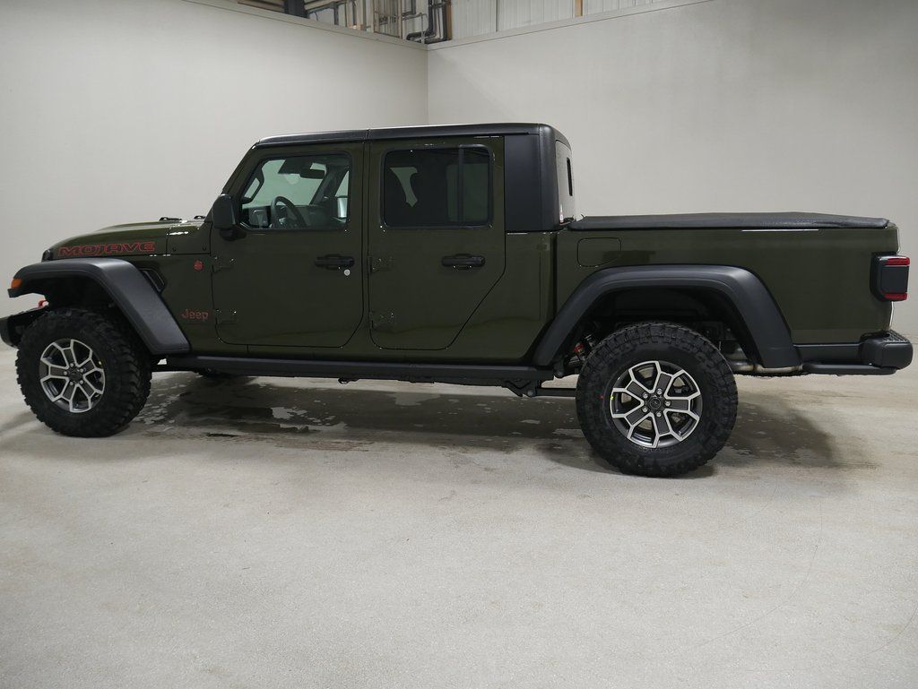 new 2024 Jeep Gladiator car, priced at $61,405