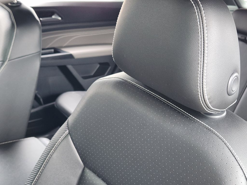 used 2021 Volkswagen Atlas Cross Sport car, priced at $26,222