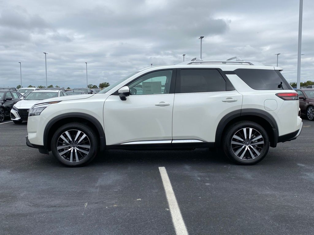 new 2024 Nissan Pathfinder car, priced at $45,235