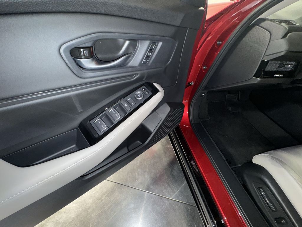 new 2025 Honda Accord Hybrid car, priced at $40,905