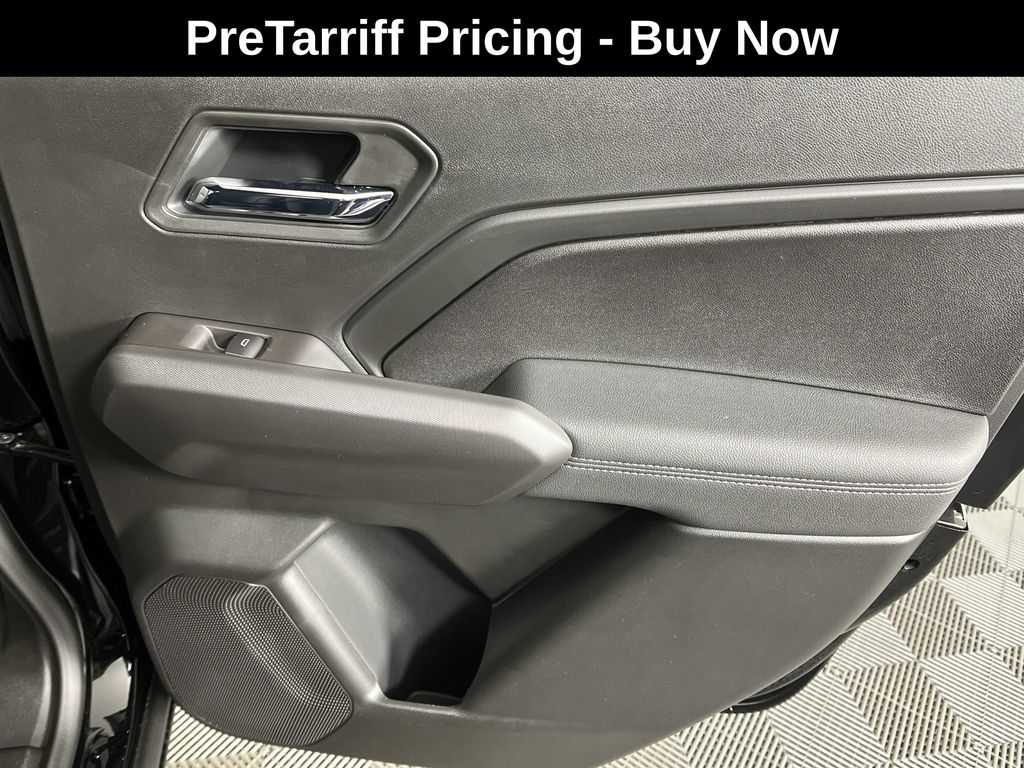 new 2025 GMC Canyon car, priced at $45,095