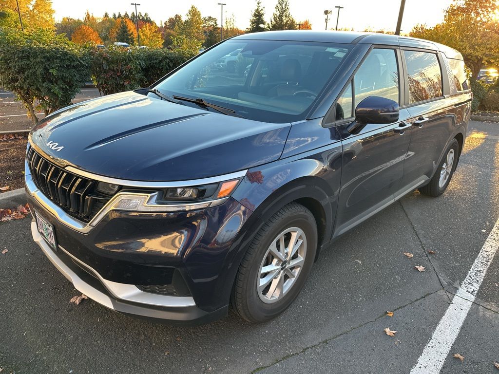 used 2022 Kia Carnival car, priced at $25,700