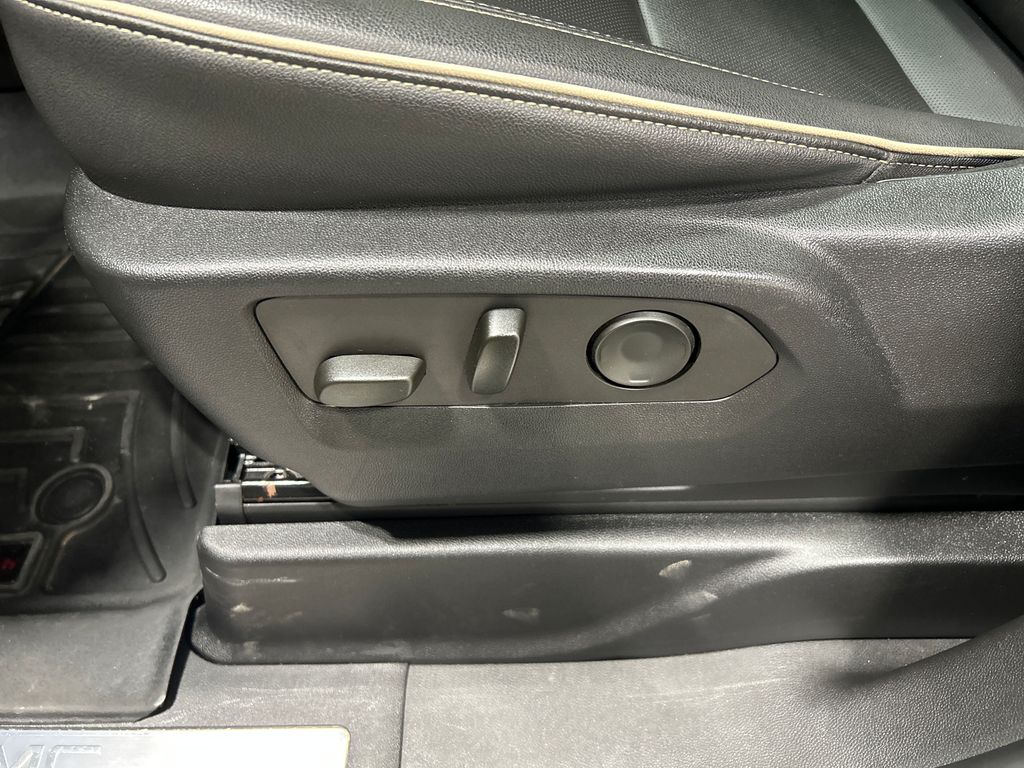used 2021 GMC Yukon car, priced at $53,309
