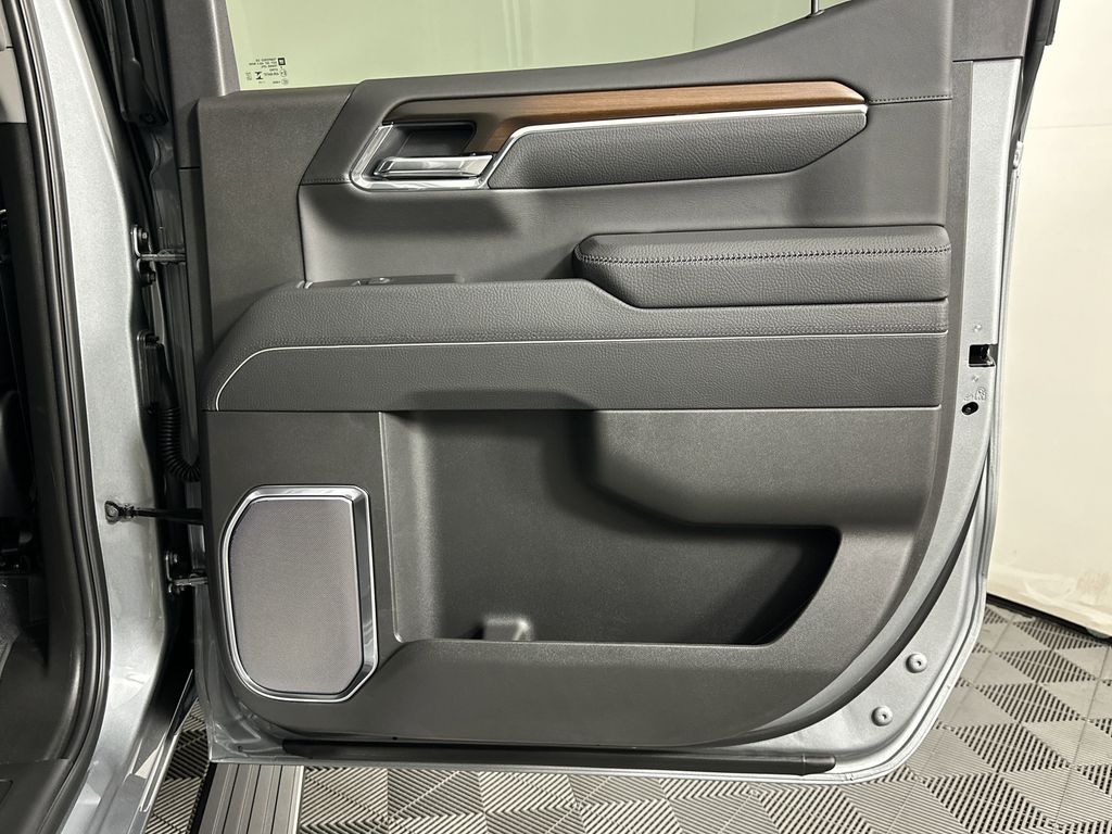 new 2025 GMC Sierra 1500 car, priced at $69,694