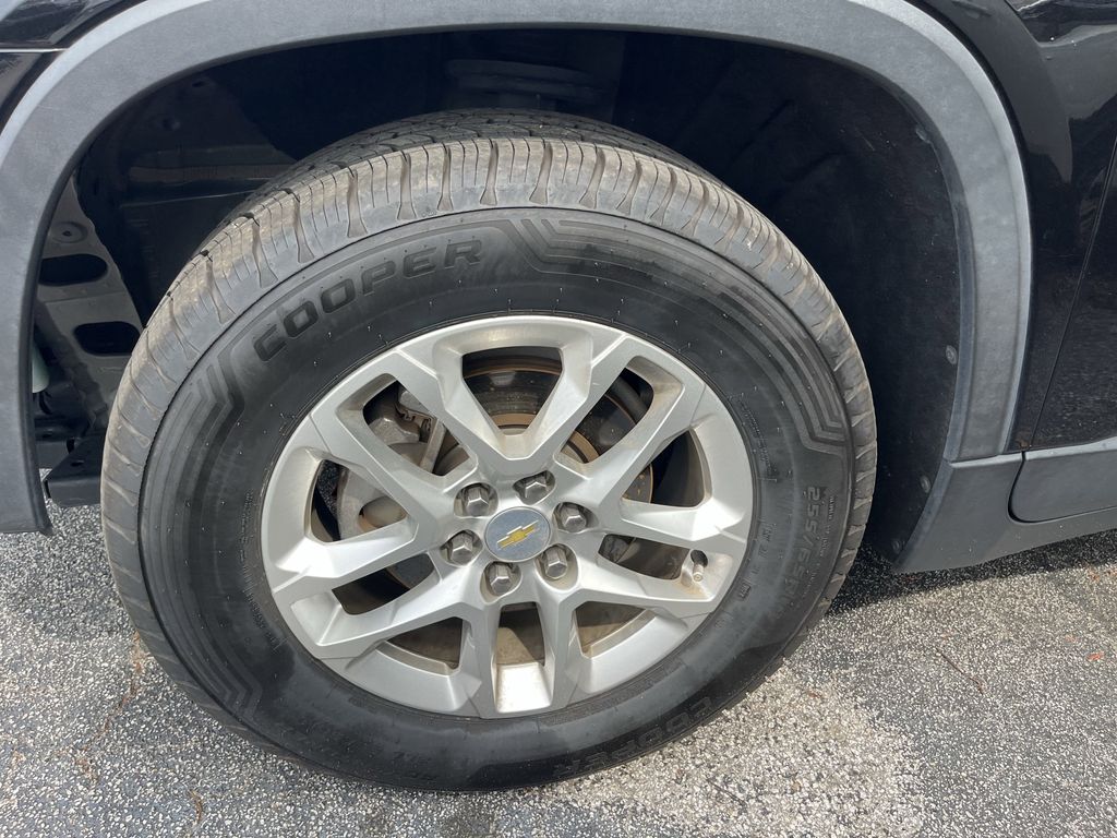used 2020 Chevrolet Traverse car, priced at $19,492