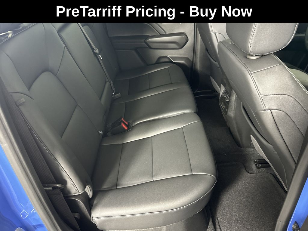 new 2025 GMC Canyon car, priced at $45,095