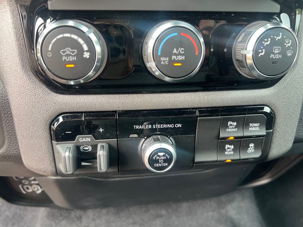 new 2025 Ram 1500 car, priced at $43,990