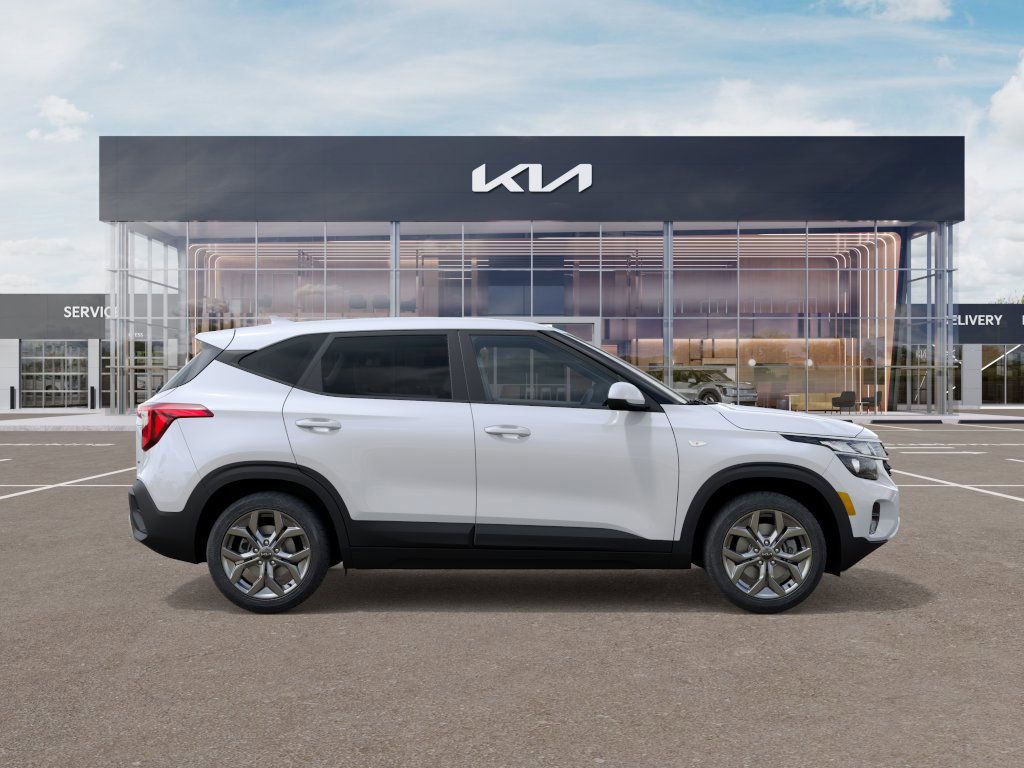 new 2025 Kia Seltos car, priced at $25,495