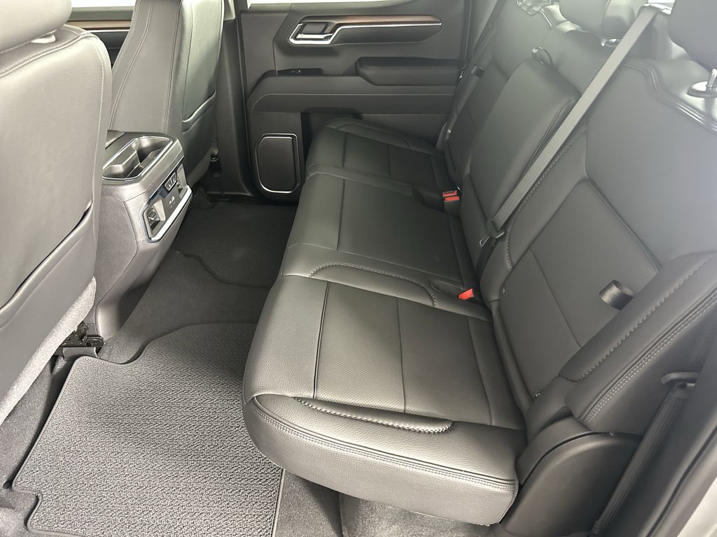 new 2025 GMC Sierra 1500 car, priced at $69,694