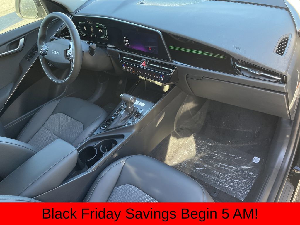 new 2025 Kia Niro car, priced at $28,261