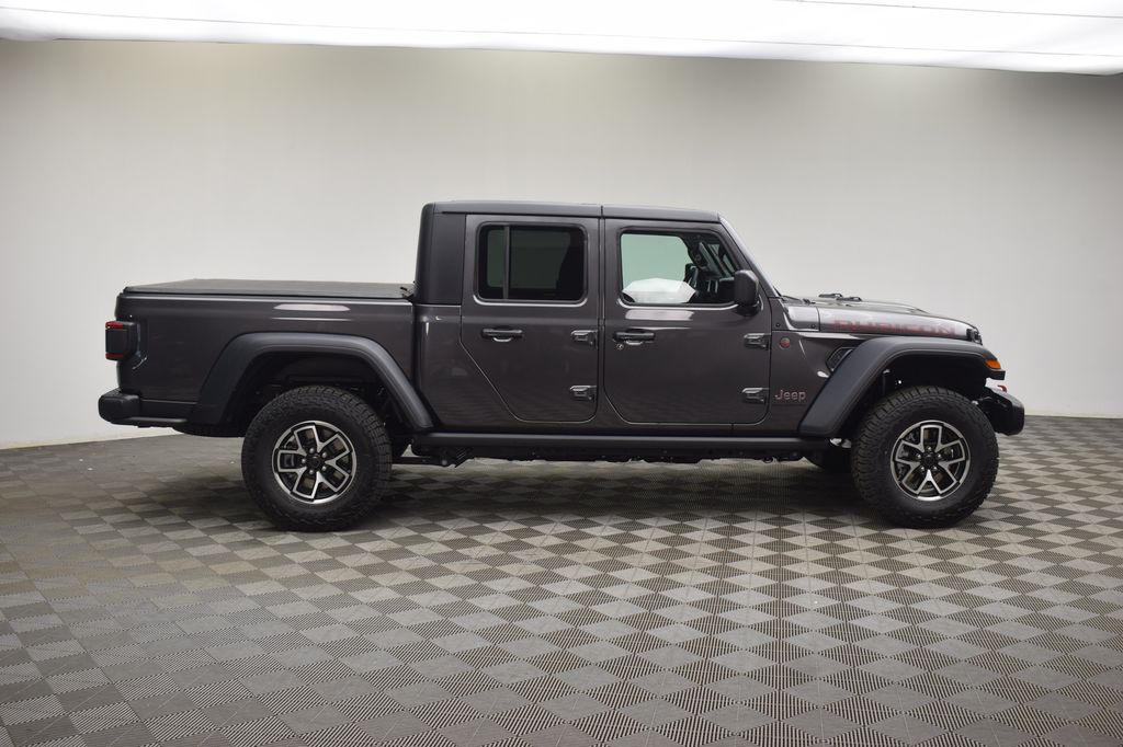 new 2025 Jeep Gladiator car, priced at $49,005