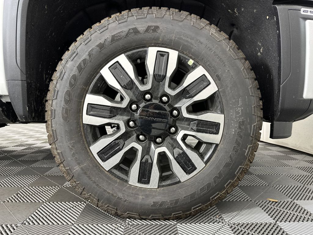 new 2025 GMC Sierra 2500HD car, priced at $93,552