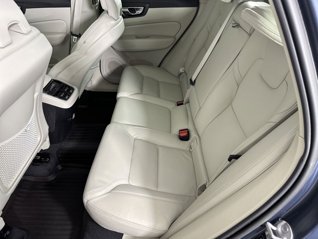 used 2022 Volvo XC60 car, priced at $36,795