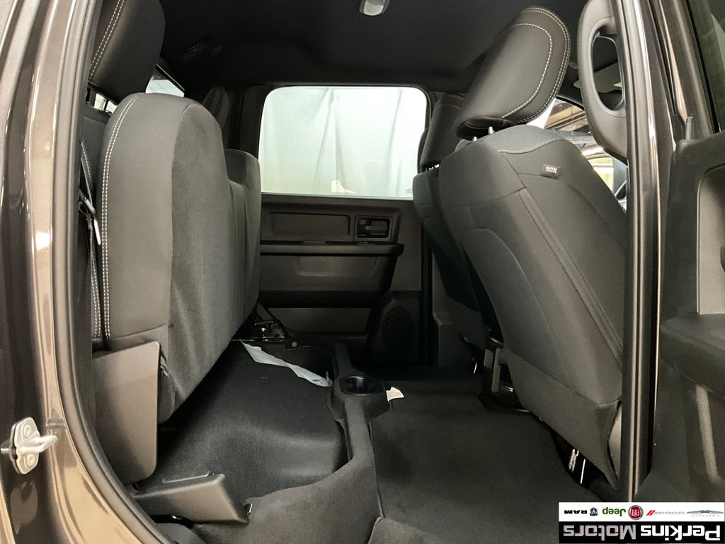 new 2025 Ram 3500 car, priced at $72,674
