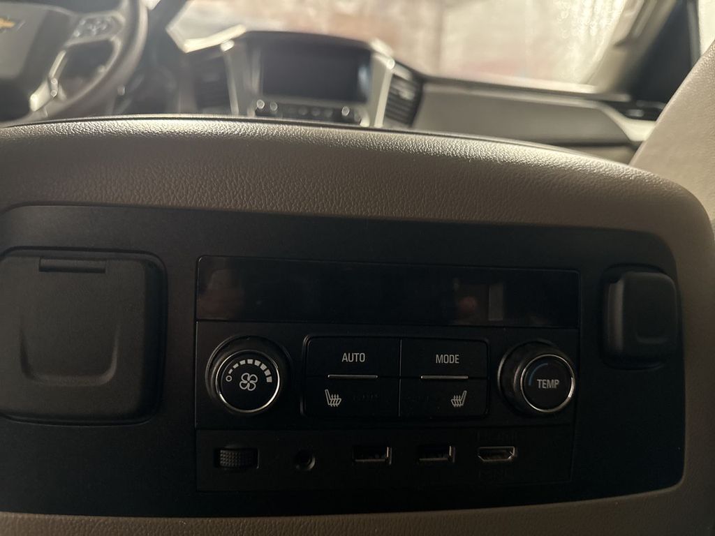 used 2017 Chevrolet Suburban car, priced at $24,983