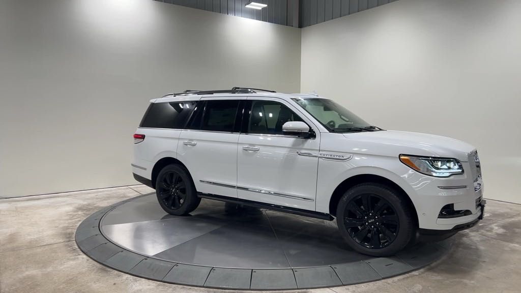 new 2024 Lincoln Navigator car, priced at $96,825