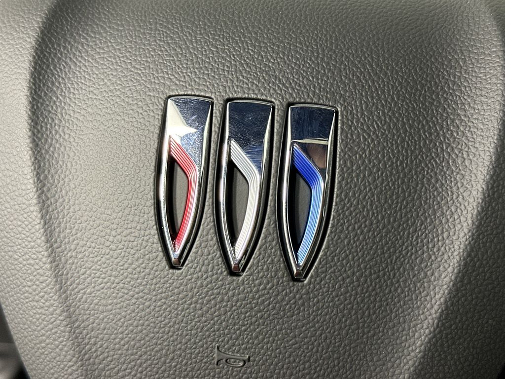 new 2025 Buick Envista car, priced at $29,495