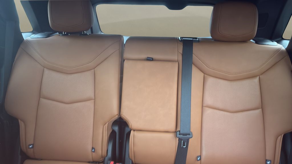 used 2023 Cadillac XT5 car, priced at $31,000