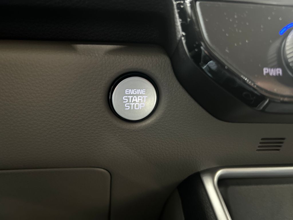 new 2026 Kia Carnival car, priced at $41,185