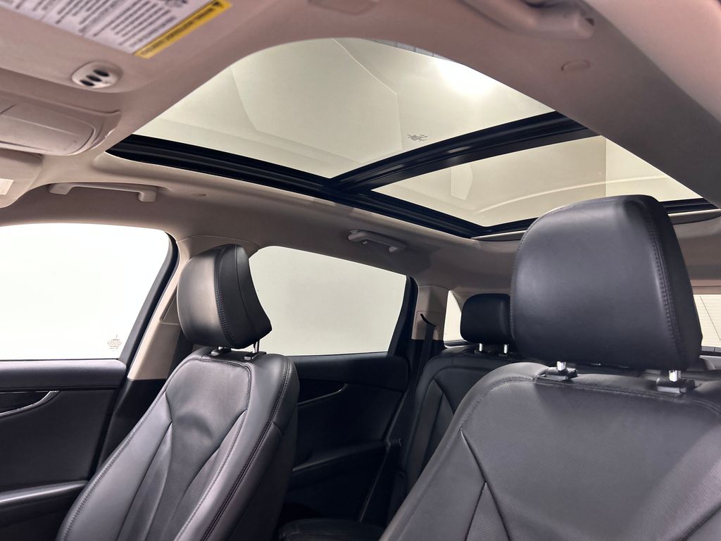used 2022 Lincoln Nautilus car, priced at $38,789