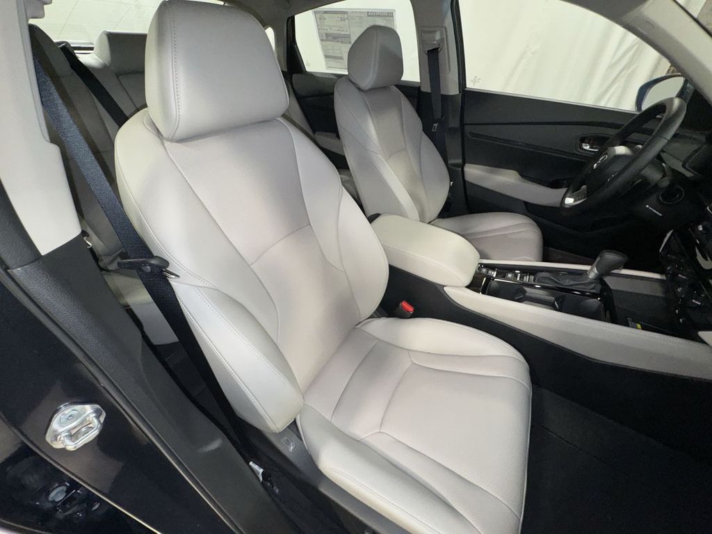 new 2025 Honda Accord Hybrid car, priced at $40,450