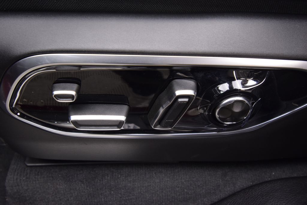 new 2025 Jeep Grand Cherokee L car, priced at $57,219